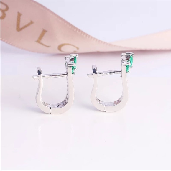 New Women’s 925 Silver CZ Flower Elegant Earrings - Picture 2 of 2